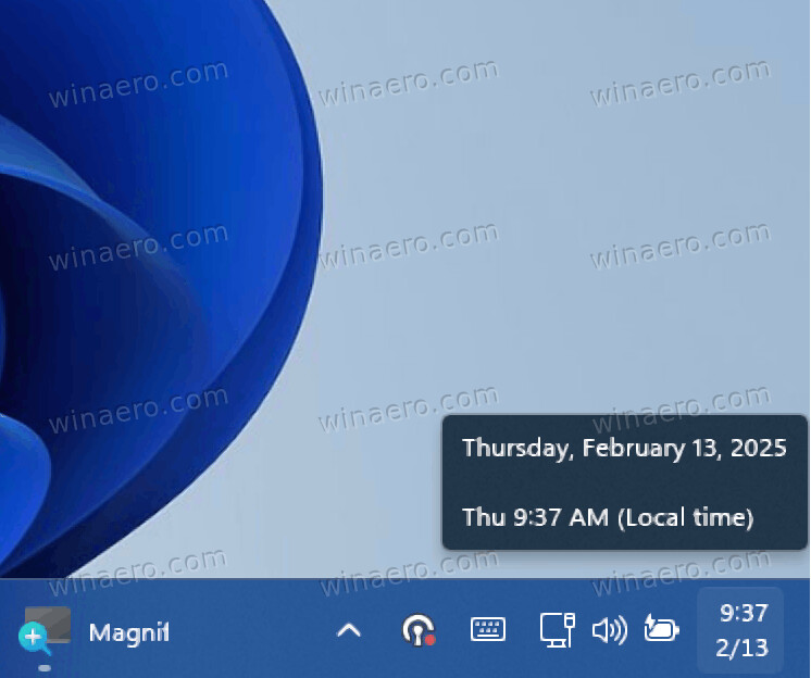 如何在Windows 11 Taskbar中显示全约日期