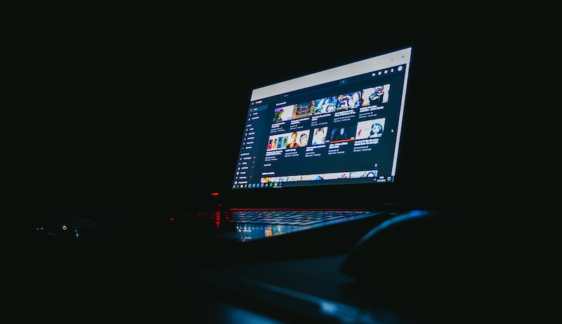 如何将 YouTube 网站安装为渐进式网络应用程序 (PWA)