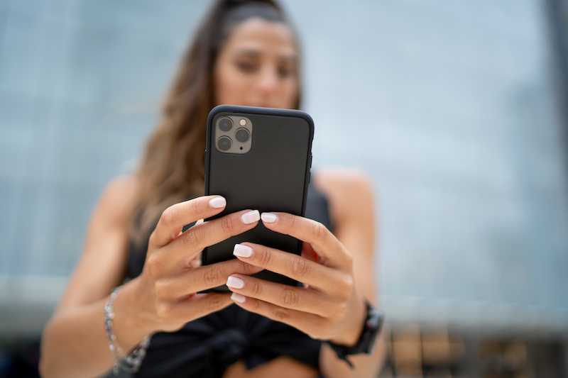 如何修复iPhone摄像头应用程序不断闪烁的问题或随机闪烁的故障