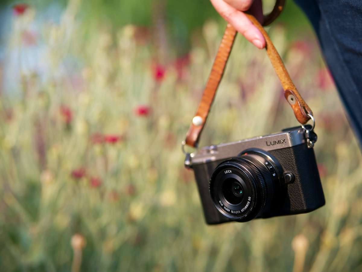 如何更新Panasonic Lumix镜头或相机上的固件