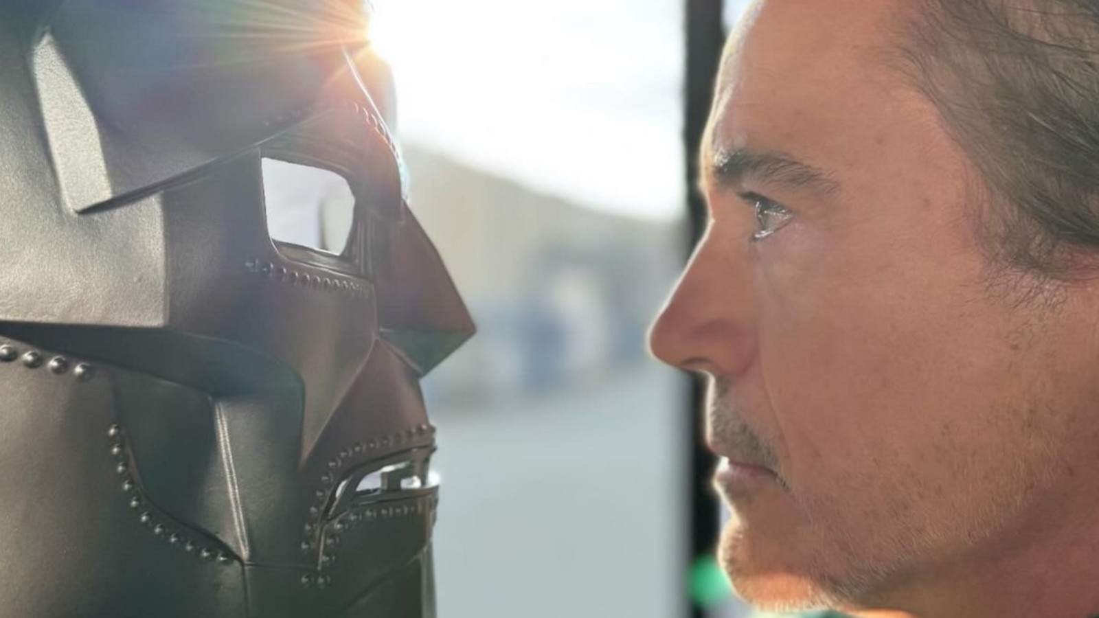 小罗伯特·唐尼（Robert Downey Jr）的新复仇者：世界末日照片提出了一个大问题