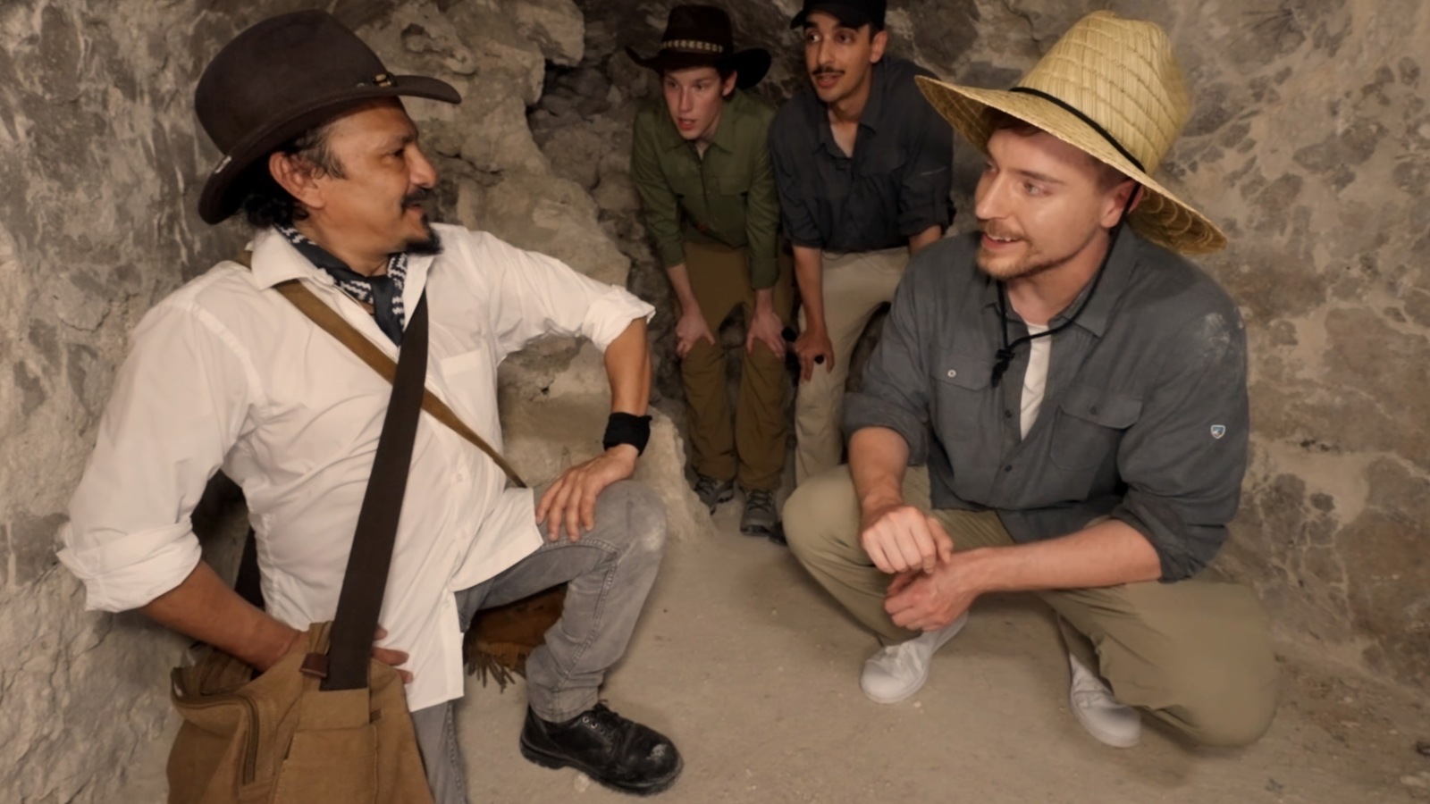 遗产官员批评他的YouTube视频后，墨西哥州长捍卫Mrbeast