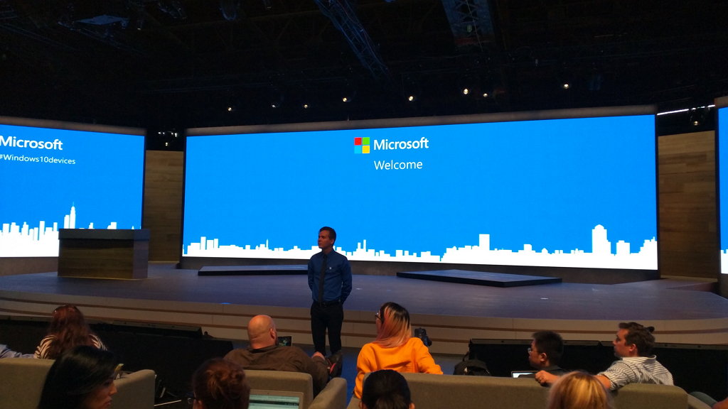 Windows 10 设备活动回顾：Surface Book、Pro 4、Lumia 950 / 950 XL、Microsoft Band 2 等