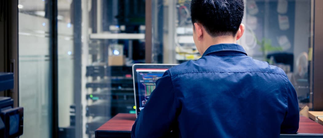 Windows 10 - Network Administrator IT Featured 